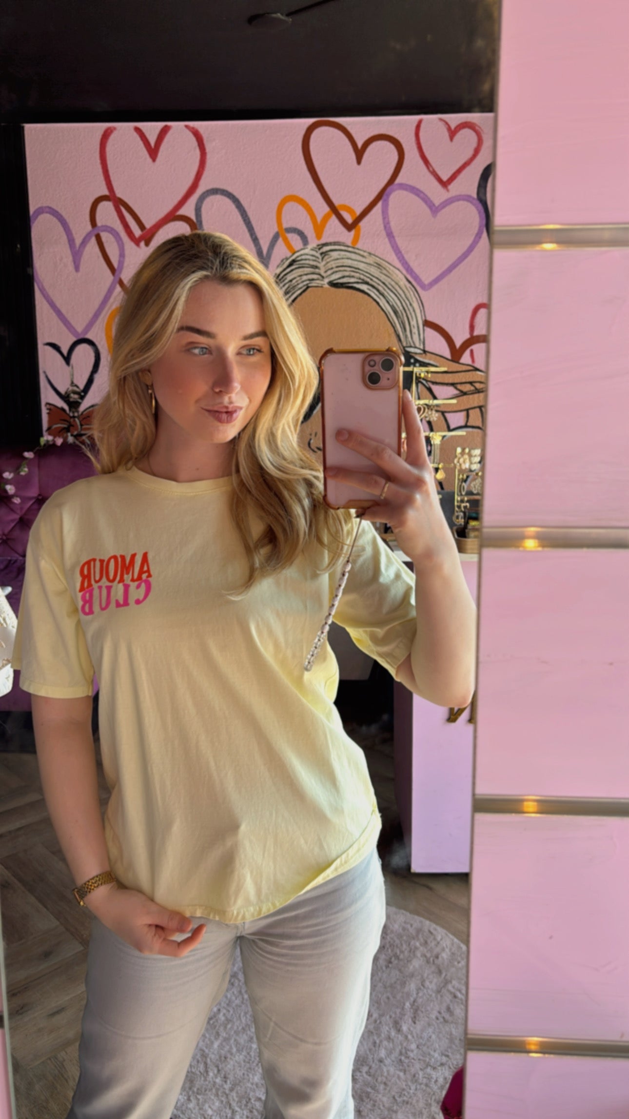 Tshirt Amour Club geel