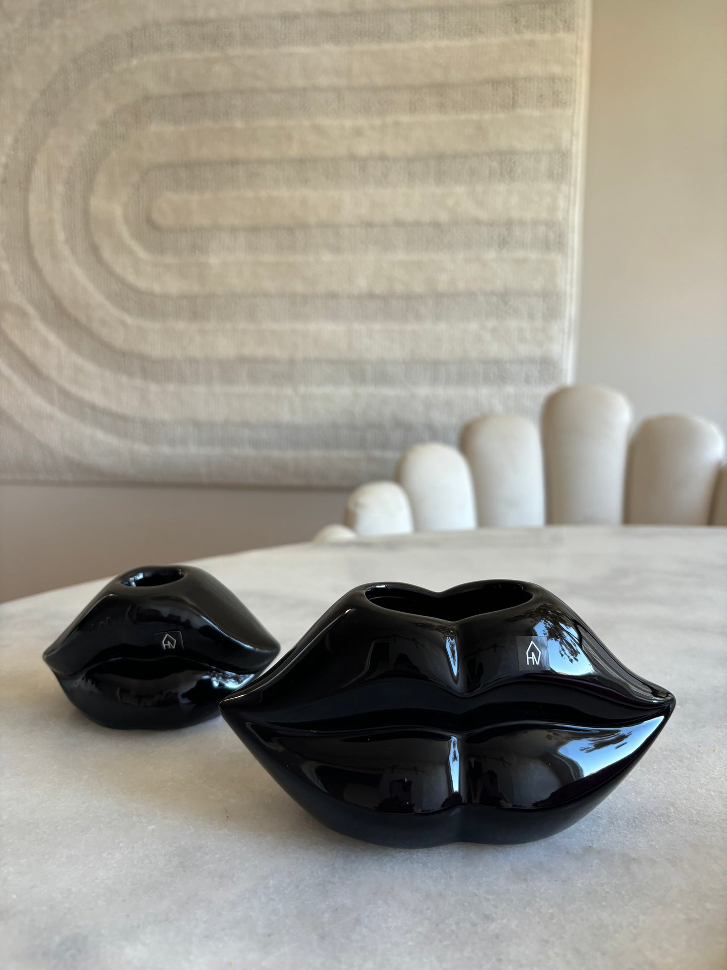 Vaasje lips zwart